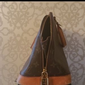 Lv handbag